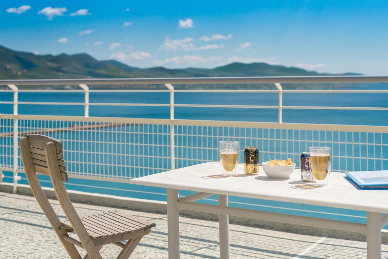 Seafront Penthouse Leo Leilighet Kalamáta Eksteriør bilde